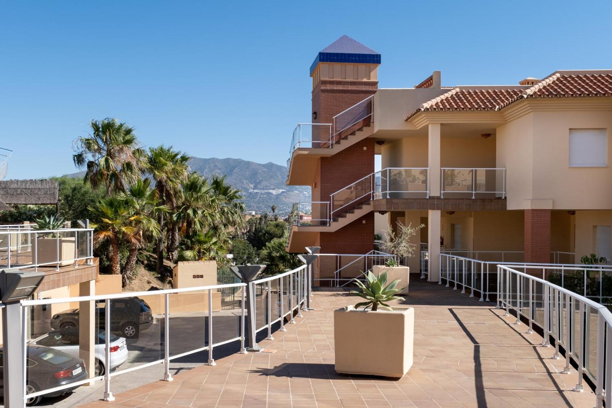 Malibu Mansions By The Beach By Alfresco Stays El Faro Exterior photo